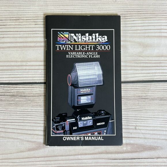 Nishika N8000 3-D 35mm Camera w/Twin Light 3000 Owner’ Manuals & Warranty Card - Picture 4 of 8